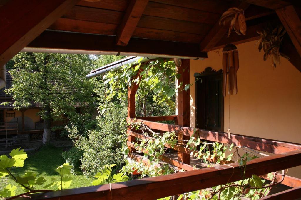 Arts And Crafts Guesthouse Baia-Sprie Rum bild